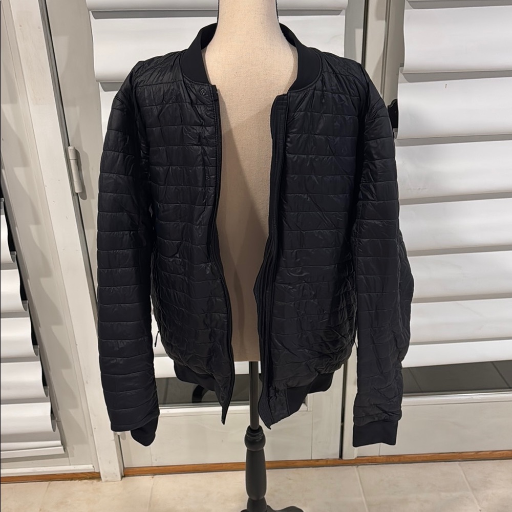 Men's Black Quilted reversible lululemon Jacket